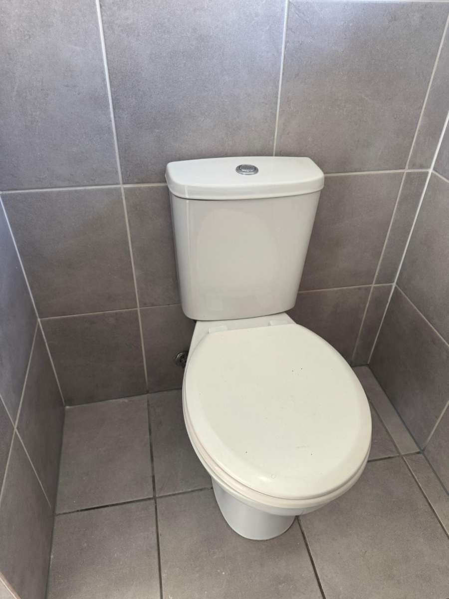 To Let 2 Bedroom Property for Rent in Heather Park Western Cape